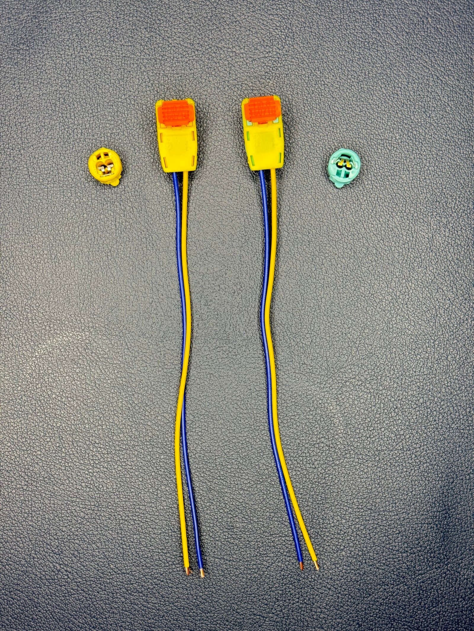 Driver Airbag Clock Spring Plugs And Connectors