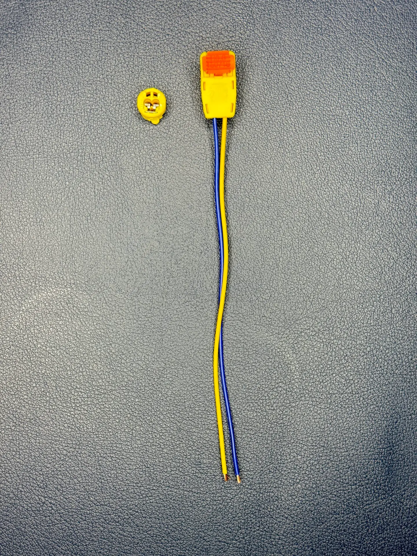 Driver Airbag Clock Spring Plugs And Connectors