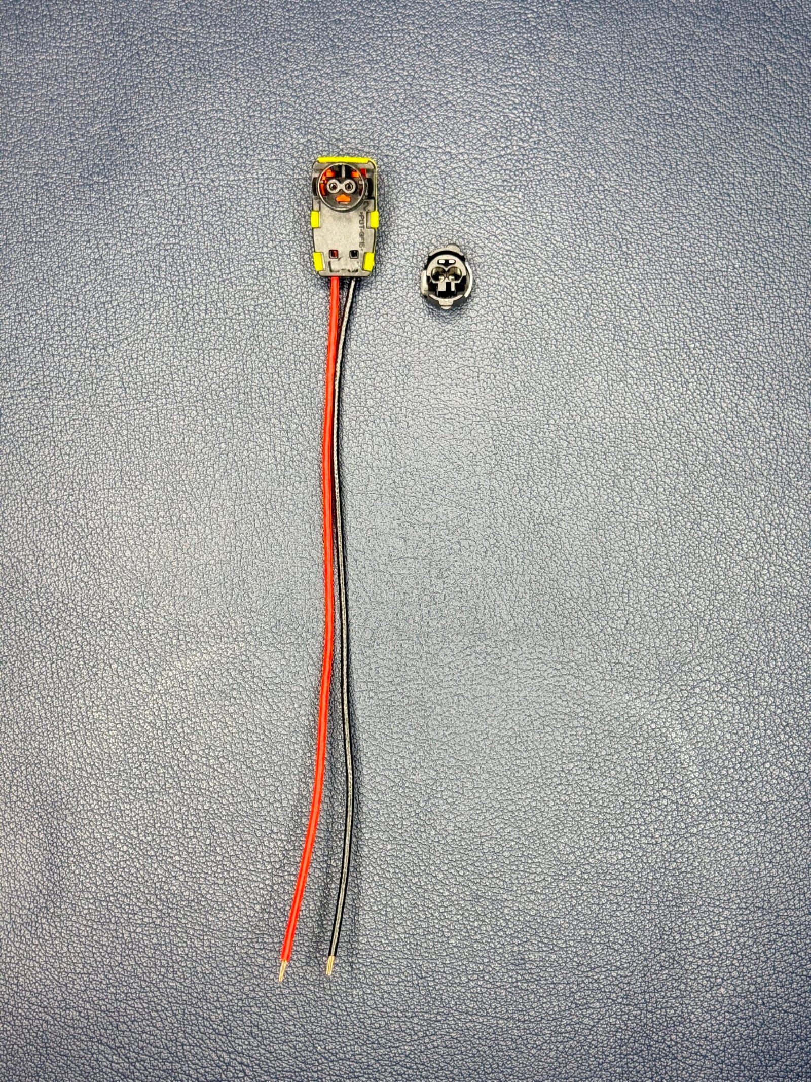 Driver Airbag Clock Spring Plugs And Connectors