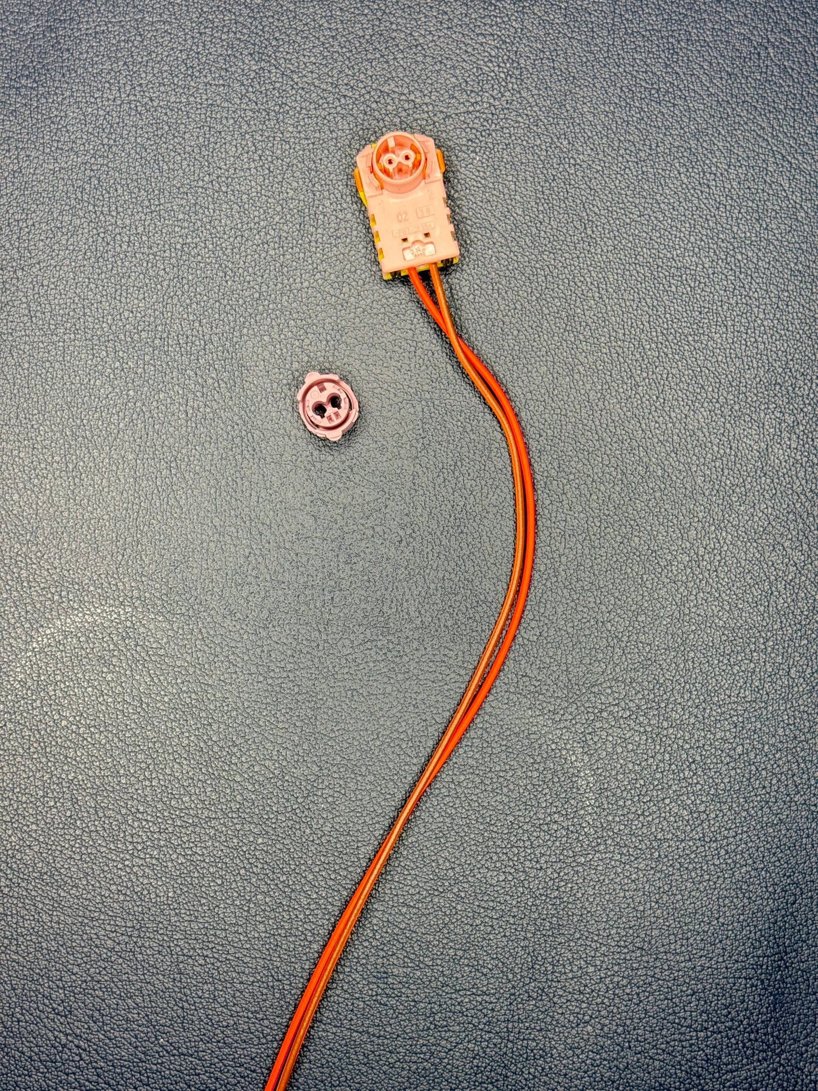 Driver Airbag Clock Spring Plugs And Connectors