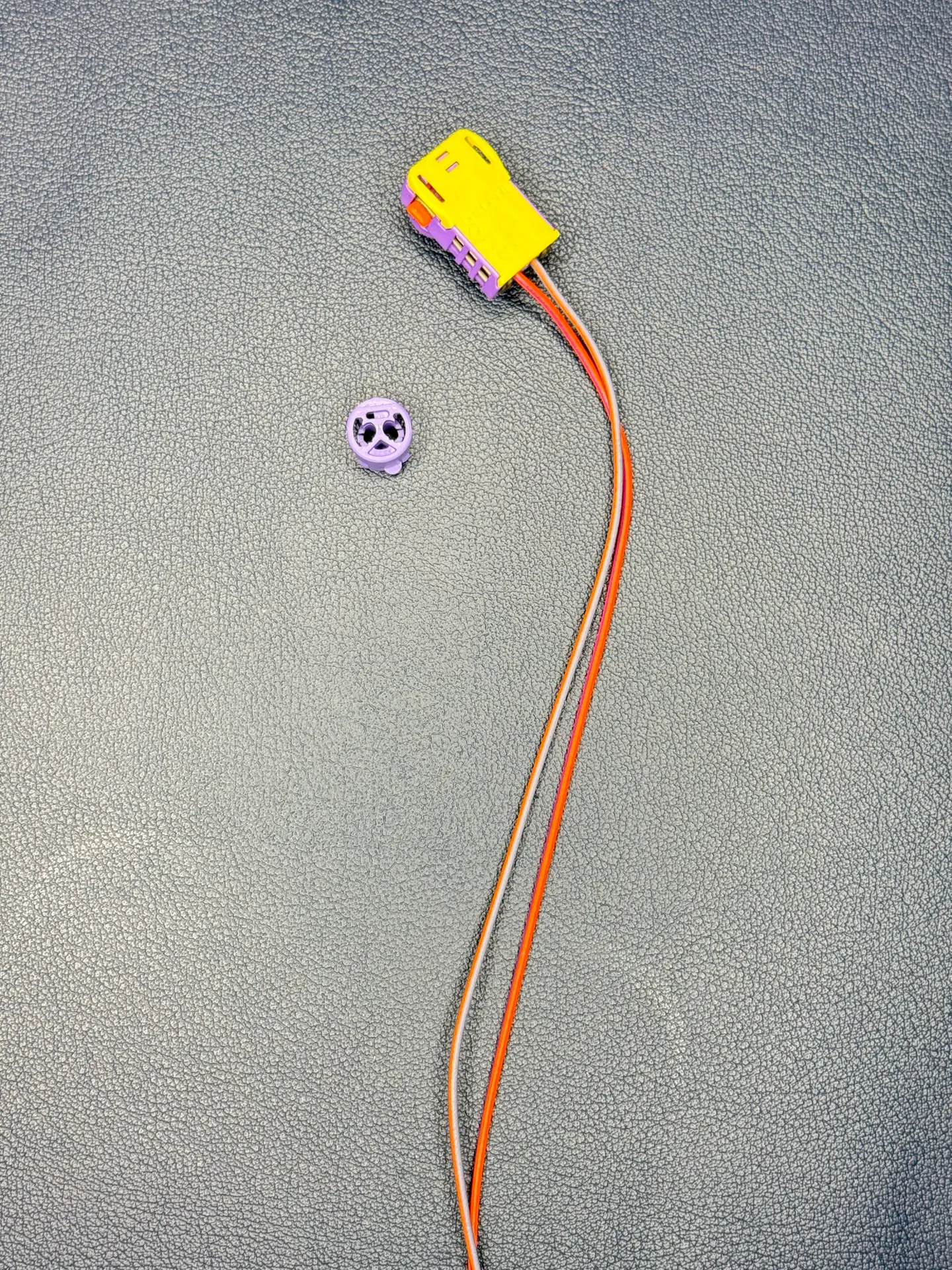 Driver Airbag Clock Spring Plugs And Connectors