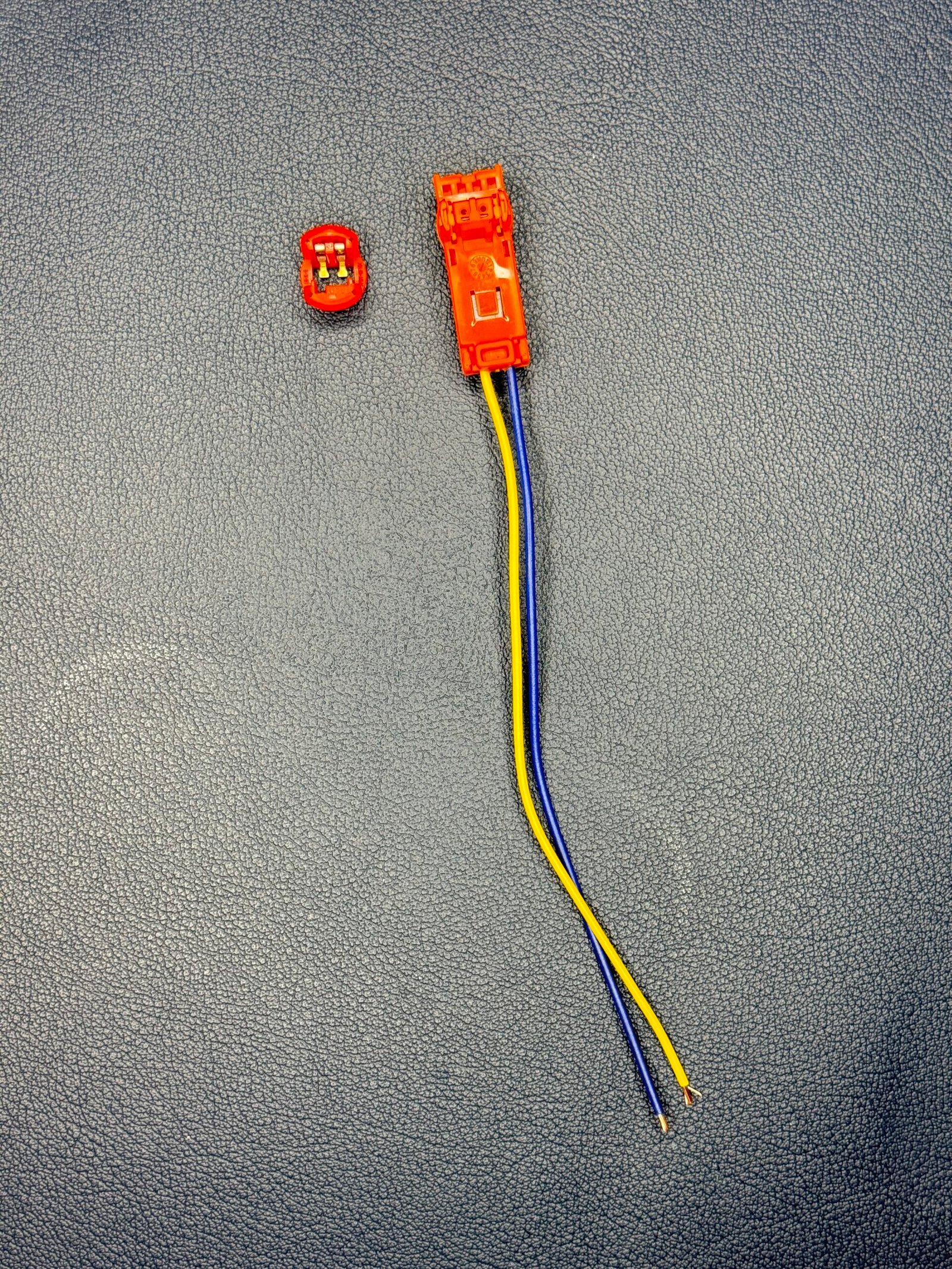 Driver Airbag Clock Spring Plugs And Connectors