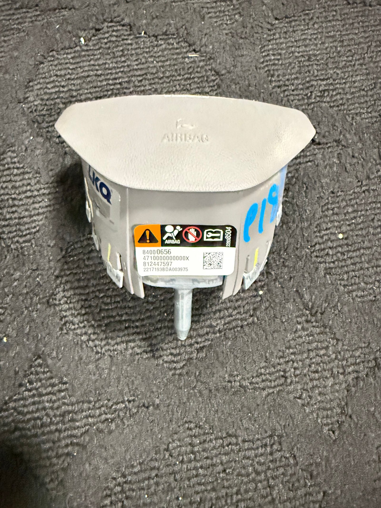 2016-2019 Chevrolet Volt Steering Wheel Airbag - GM (84600865)